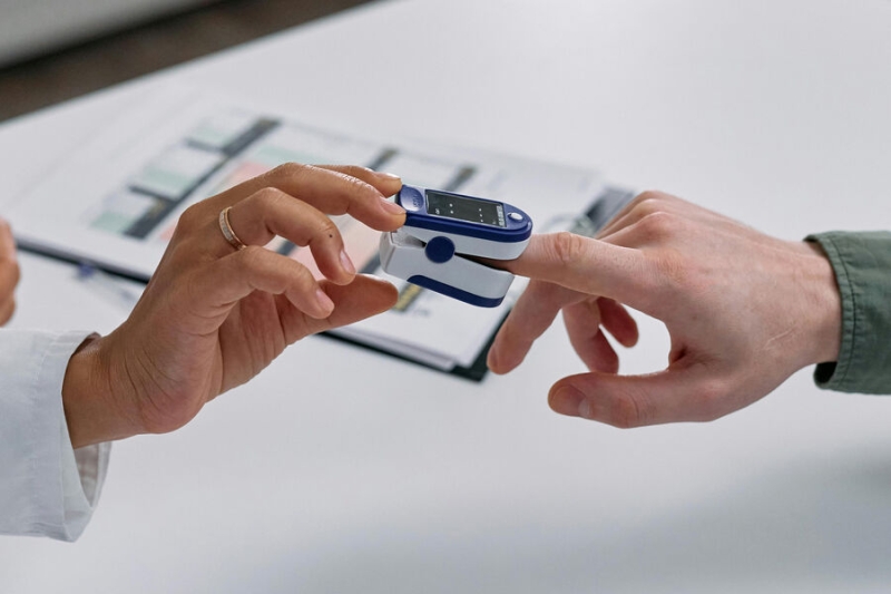 Какой пульс считается нормальным для женщин и мужчин, нормы пульса по возрасту и причины отклонений 