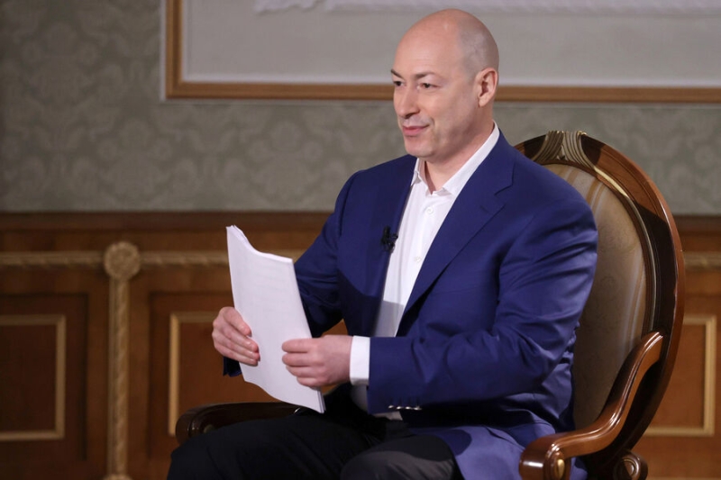 Суд в Москве заочно приговорил украинского журналиста Гордона к 14 годам колонии 