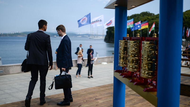 Трутнев назвал число участников ВЭФ