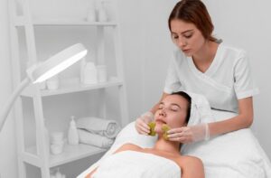 Безинъекционная биоревитализация: преимущества, процедура и рекомендации