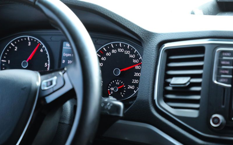 
            Что такое тахометр и для чего он нужен в автомобиле
        