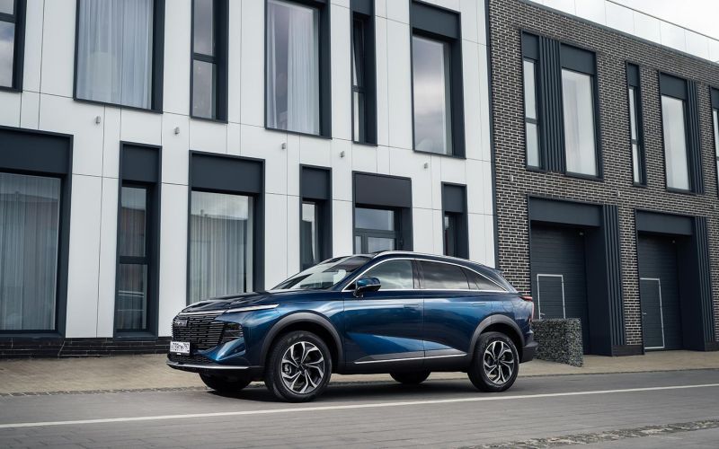 
            Новый Haval F7 и его основные конкуренты в России. Комплектации и цены
        