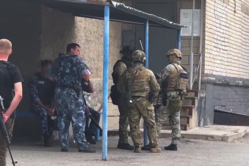 Онлайн-трансляция бунта в волгоградской колонии 