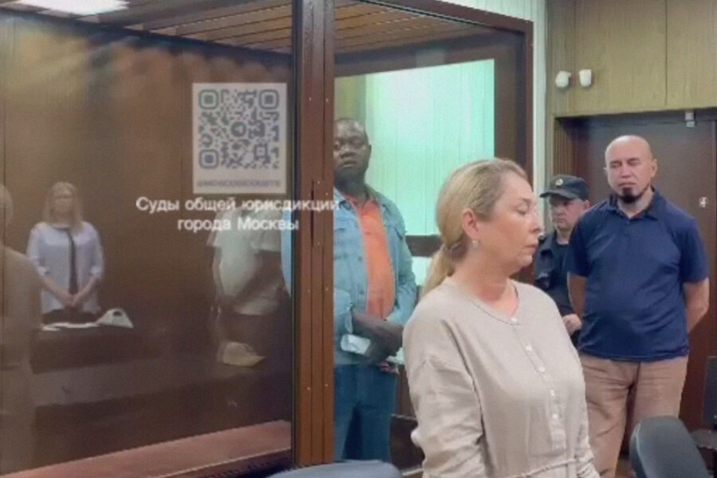 Суд в Москве арестовал пятерых фигурантов по делу доцента РУДН о миграции 