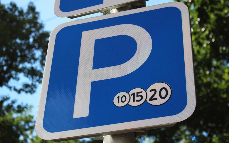 
            Дептранс назвал новую максимальную стоимость парковки в Москве
        