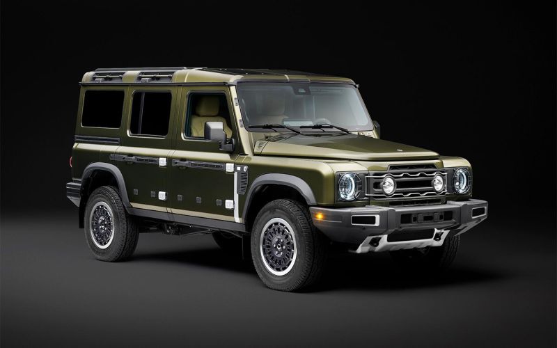 
            Дилер привез в Россию «пародию на Defender» за ₽18,5 млн
        