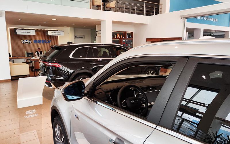 
            ЦБ повысил ставку до 21%. Дилеры спрогнозировали рост цен на автомобили
        