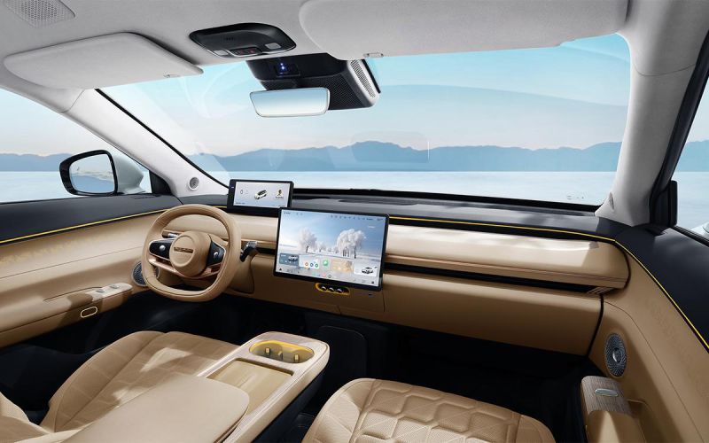 
            Exlantix расскретил опции нового кроссовера ET для России
        