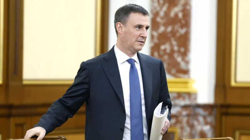 Патрушев поручил принять меры по стабильности на рынке продовольствия