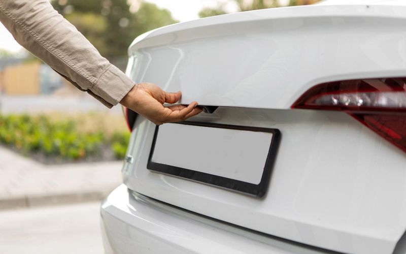 
            Почему не открывается багажник и что с этим делать
        