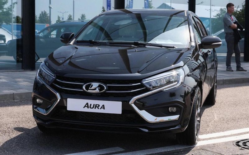 Путин запустил серийное производство Lada Aura