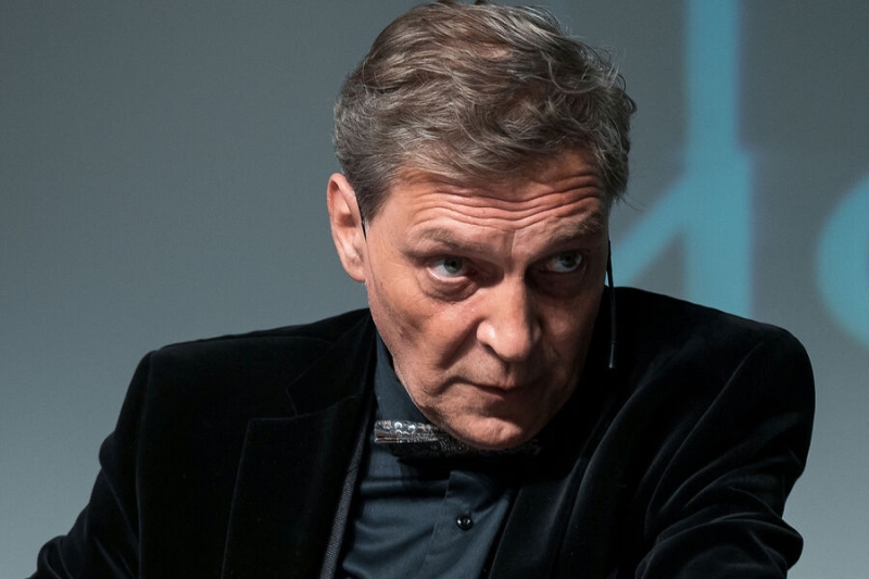 Журналист Невзоров публично отрекся от Петербурга на концерте в США 