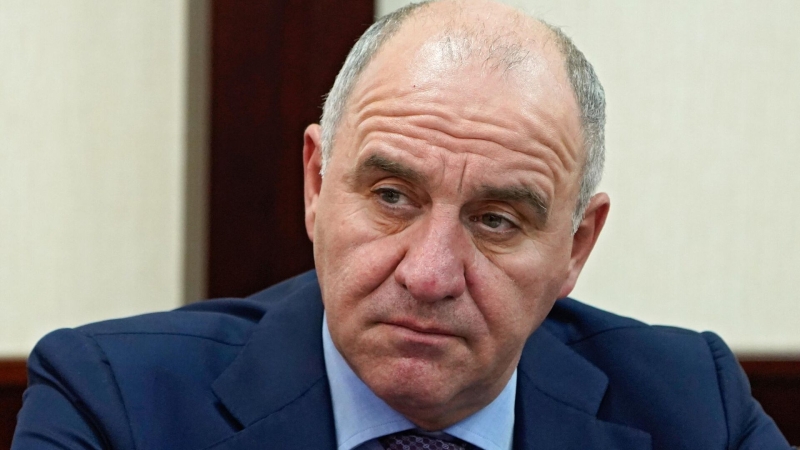 Темрезов: проект аэропорта в КЧР был представлен на "Транспортной неделе"