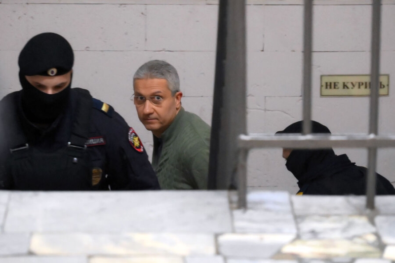 РИА Новости: Тимур Иванов распределял похищенные деньги на счета родных и жен 