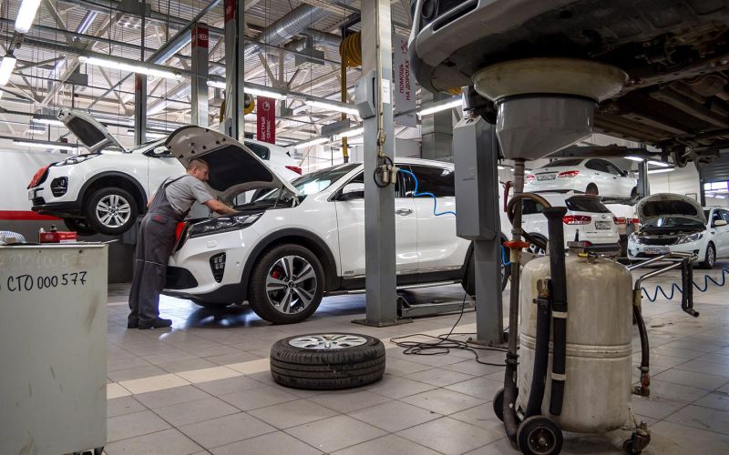 Дефицит усилится, цены вырастут. Что будет с автозапчастями в 2025 году