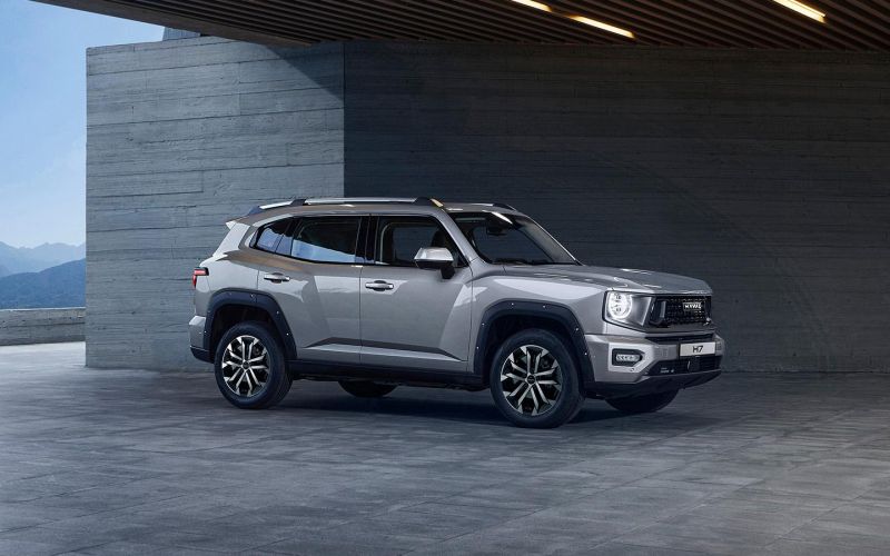 
            Haval представил новый кроссовер H7 в России. Скоро старт продаж
        