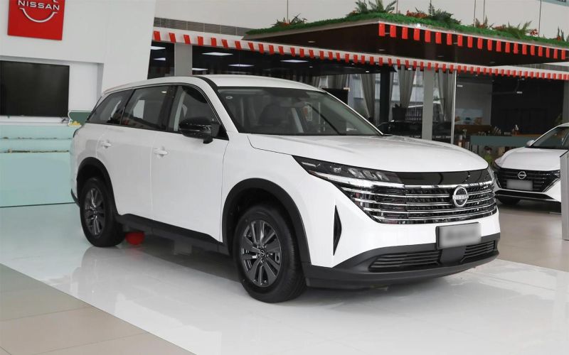 
            В России появился новый Nissan Pathfinder. Вы его не узнаете
        