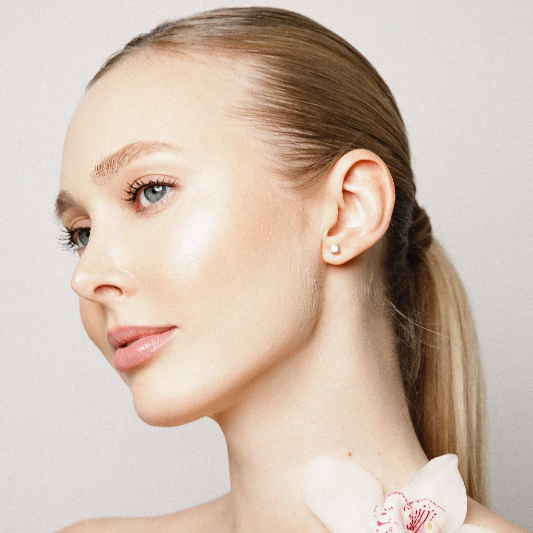 Инъекции для восстановления здоровья и молодости с препаратом СФЕРОгель: новые горизонты науки и красоты