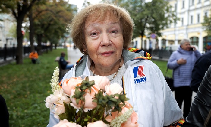 Елена Санаева: «Все меня знают как Лису Алису»