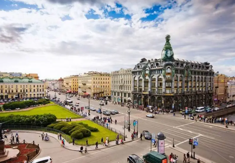Санкт-Петербург: город контрастов и удивительных открытий