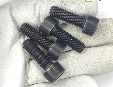 Винт DIN 912: отличительные особенности и сфера применения