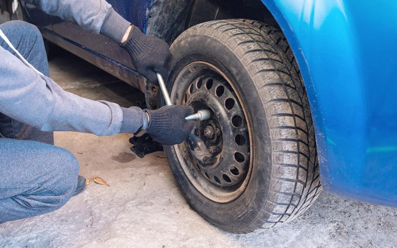 
            Что делать, если прикипело колесо: инструкция
        