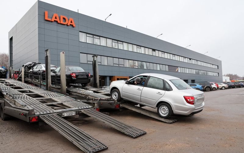 
            Где еще продают автомобили Lada. В списке есть даже Германия
        