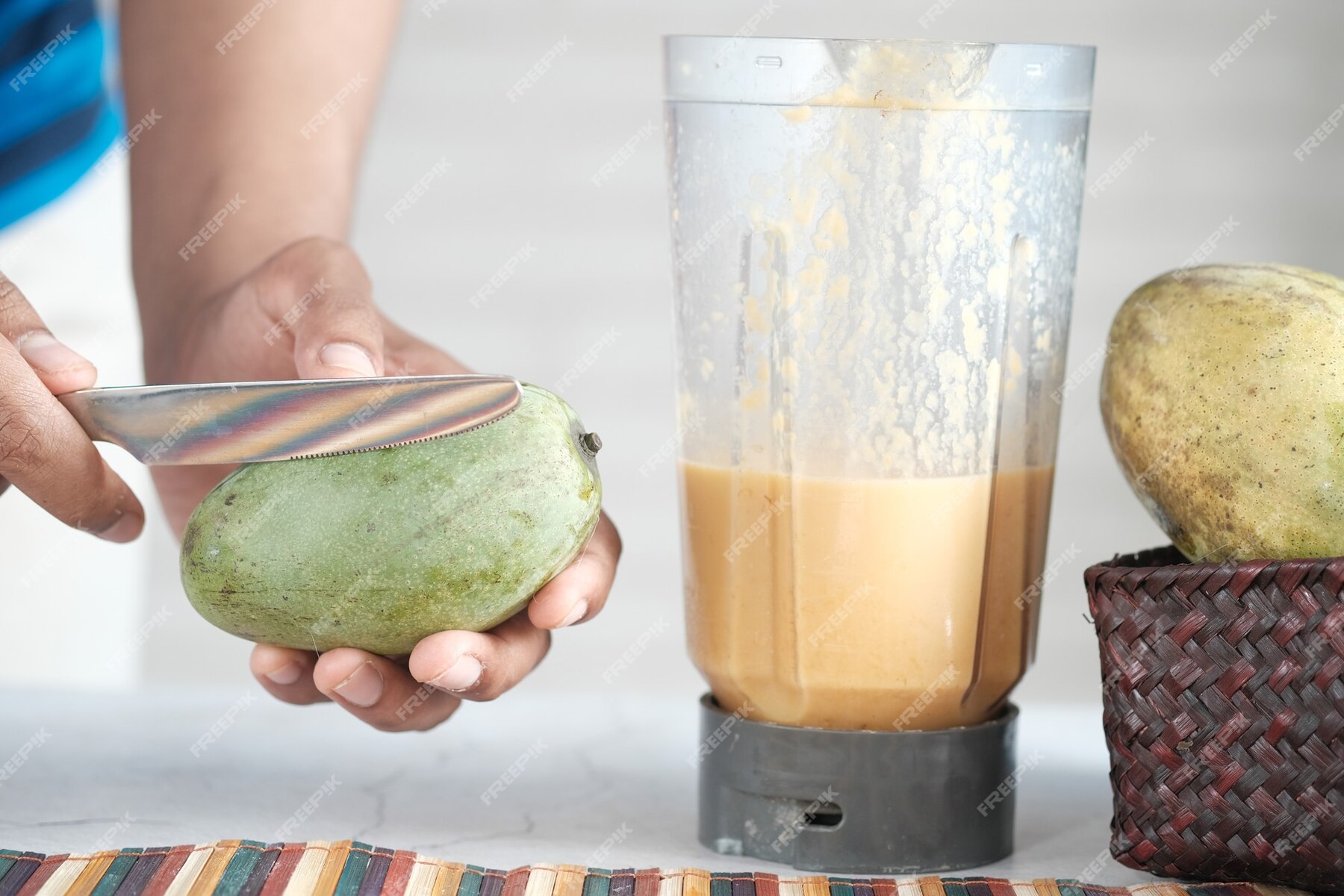 Смузи: путешествие во времени через текстуры и вкусы