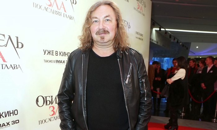 Николаев требует миллион за фразу «Выпьем за любовь»