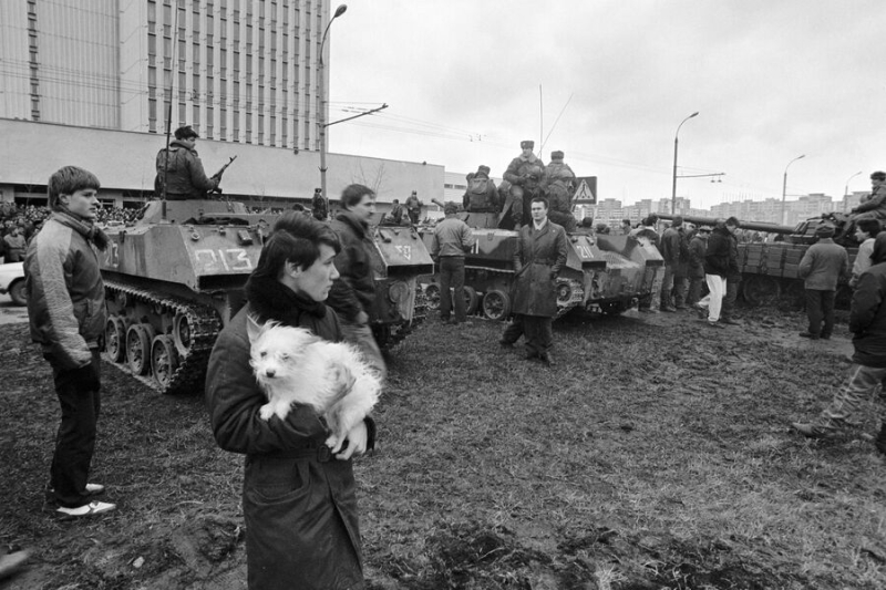 «Самая болевая точка Горбачева»: как Литву пытались запугать танками 