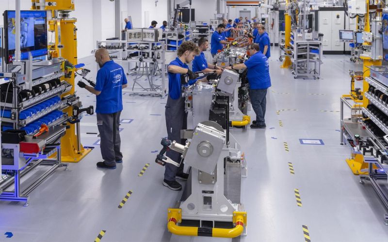 
            Сокращения не остановить.Чем обернутся массовые увольнения для Bosch
        