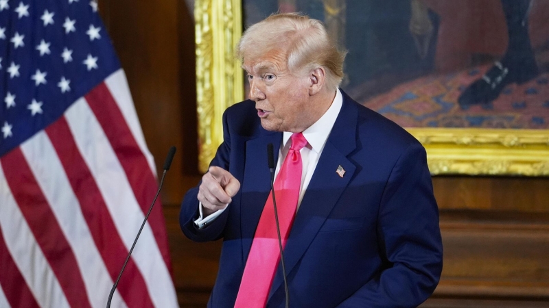 Трамп анонсировал введение новых пошлин