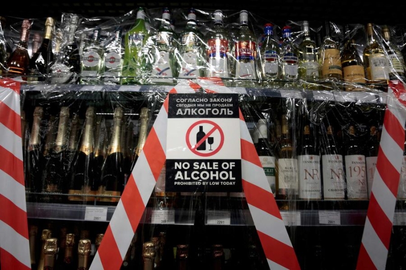 «В домах уже взрывы из-за самогонщиков»: вологжане — о запрете алкоголя, абортов и мигрантов 