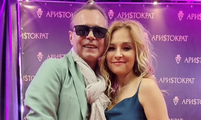 Вдова придумала необычный памятник Левкину