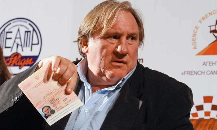 Зачем Депардье выдали кредиты в России?