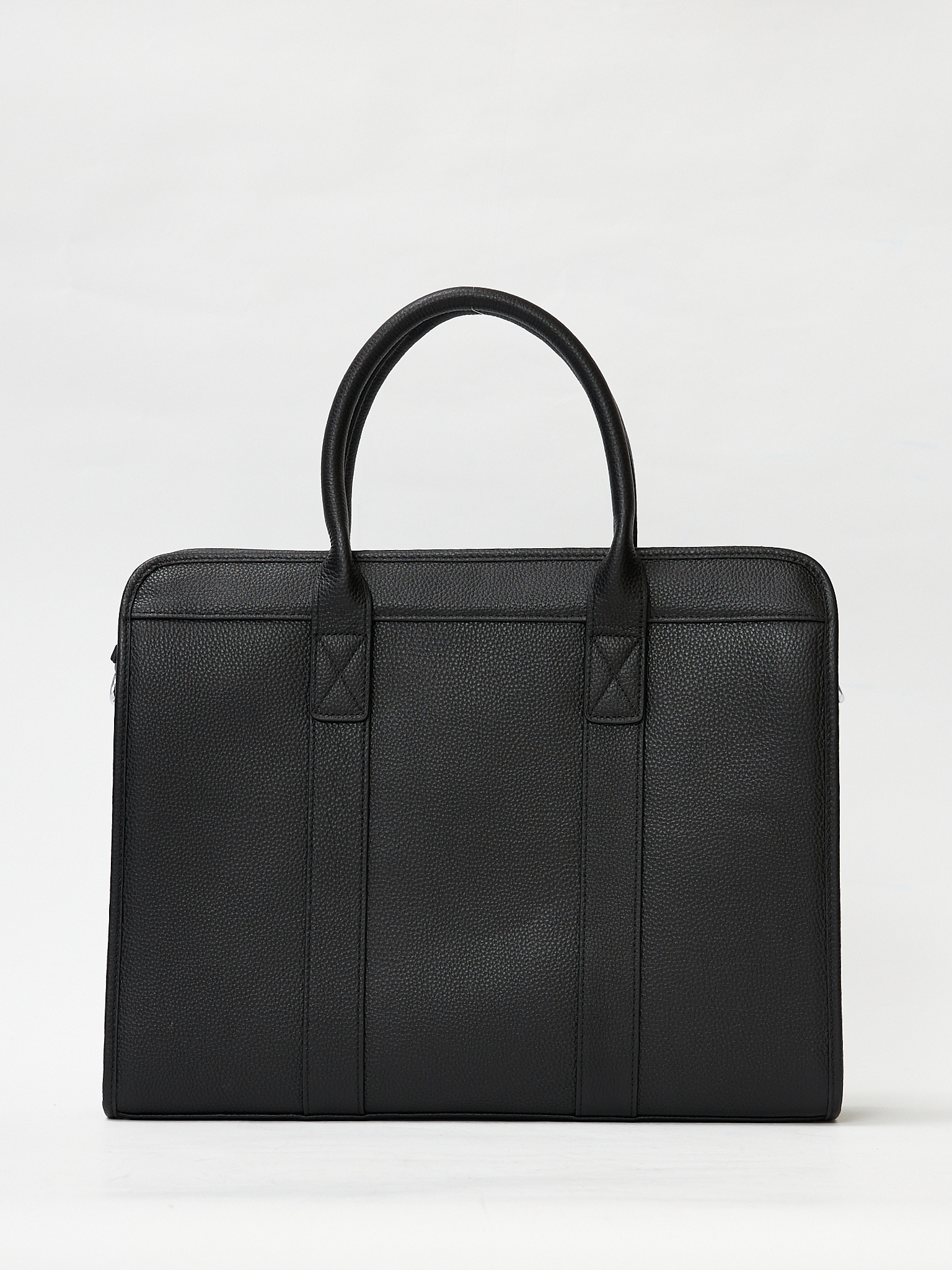 Мужские кожаные сумки: классика в современности