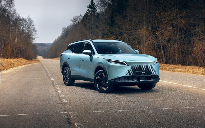 
            7 ступеней принятия. Первый тест флагманского кроссовера Omoda C7
        