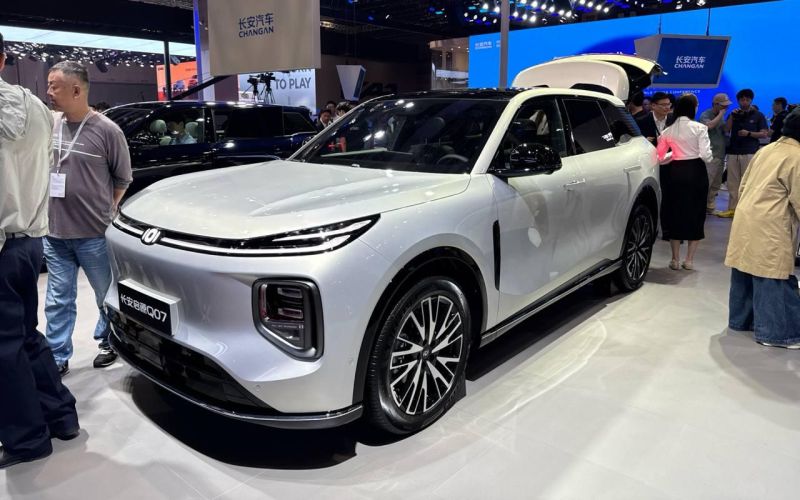 
            Changan показал в Шанхае кроссовер Qiyuan Q07. 4 факта о новинке
        