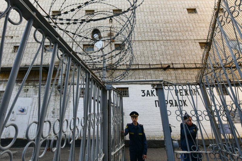 Исповедь «хозяина». Экс-начальник тюрьмы — о бунтах, выбивании показаний и ненужности зеков 