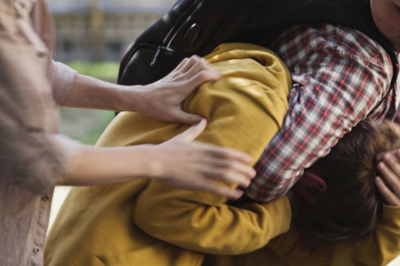 «Называют кавказцами, устраивают самосуд»: в Москве подростки довели школьника до реанимации 