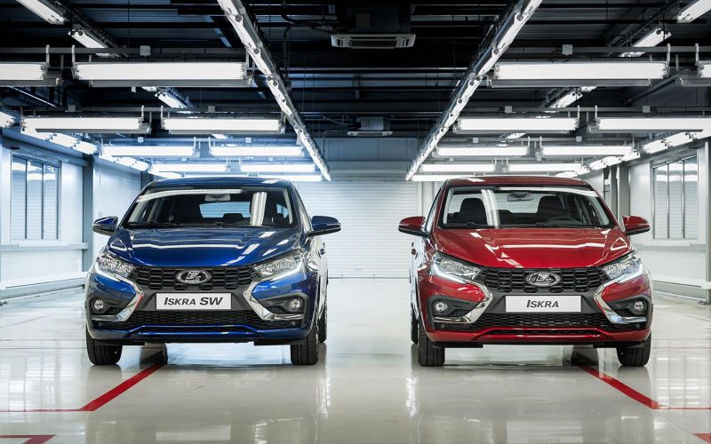 
            От ₽1,2 млн до ₽1,8 млн. Как дилеры готовятся к старту продаж Lada Iskra
        