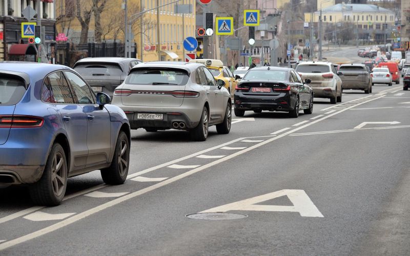 
            В Татарстане предложили разрешить электрокарам ездить по «выделенке»
        