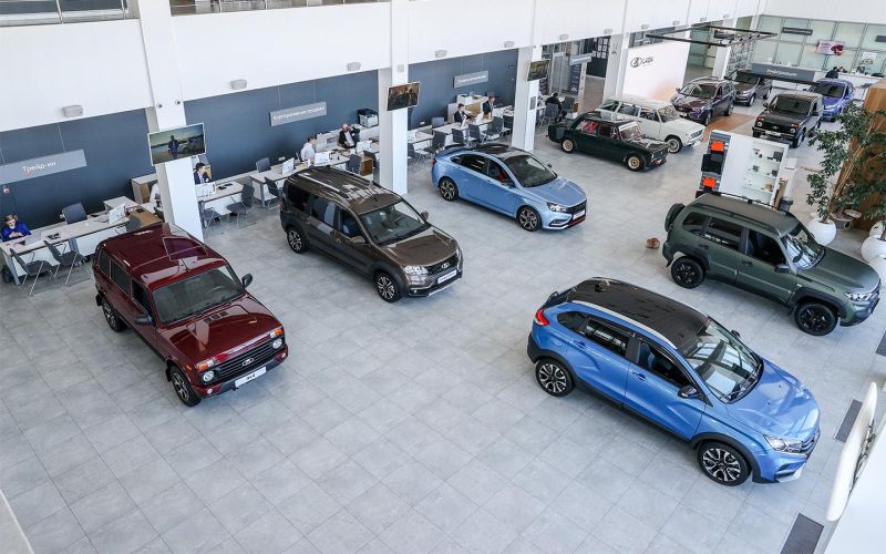 
            21% в силе. Как сохранение ключевой ставки повлияет на авторынок России
        