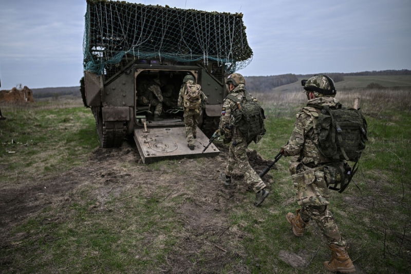 «Черная сваха» и полицейский: в ХМАО орудовала банда, забиравшая деньги бойцов СВО 
