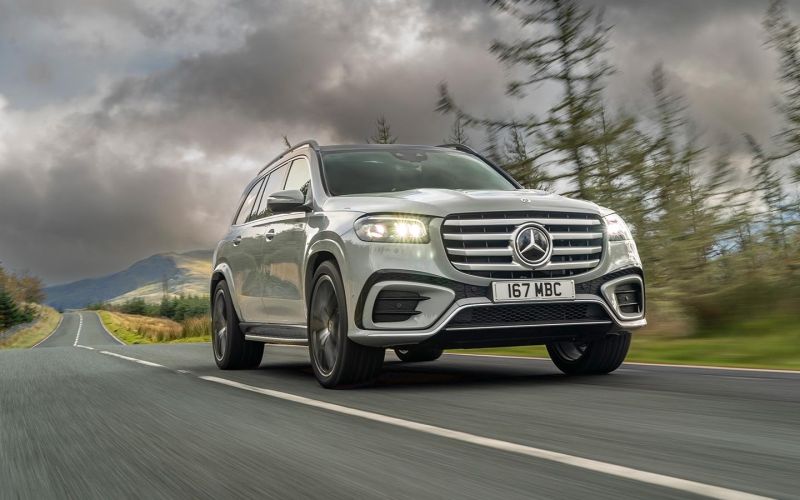 
            Разница в миллионы. Посмотрите, сколько стоят популярные машины в Европе
        