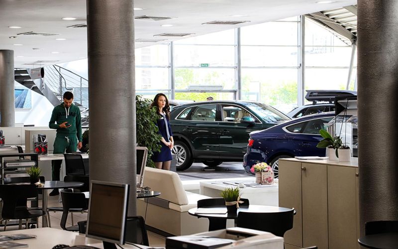 ЦБ понизил ставку до 20%. Как это отразится на автокредитах и ценах машин