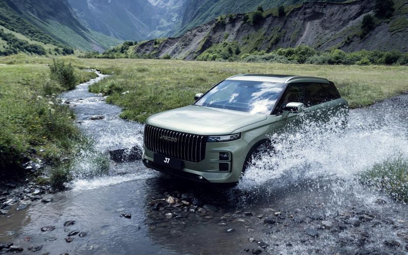 
            Эти новые автомобили будут выпускать в России. Список моделей
        