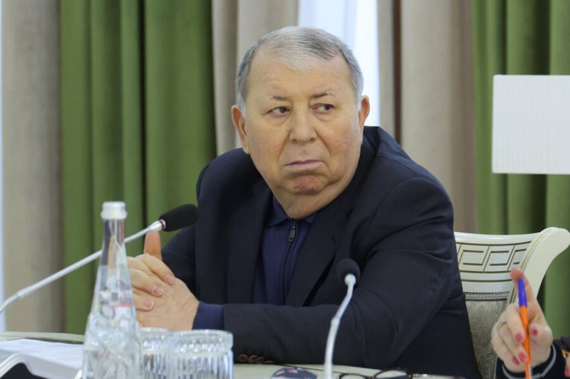 «Огромное количество налички». За что в Дагестане задержали основателя «Анжи»? 