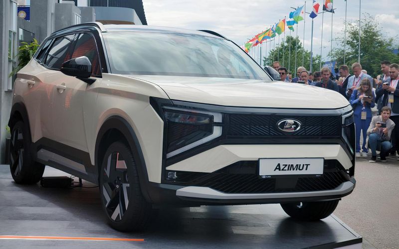 
            От Lada Azimut до «Спартака». Какие автомобили показали на ПМЭФ-2025
        