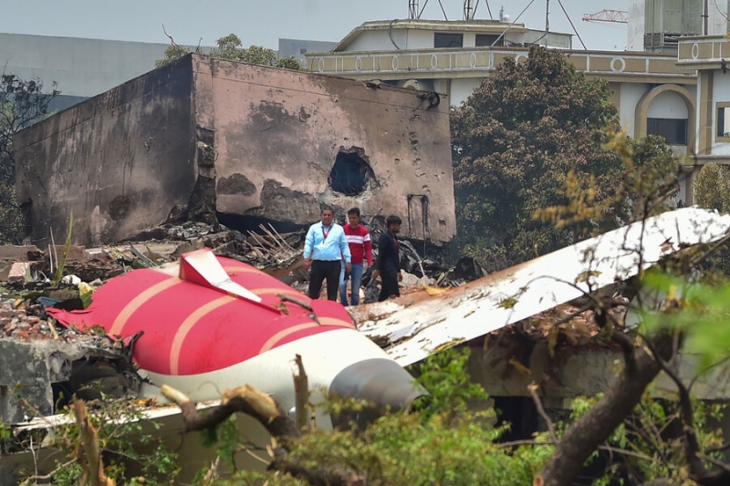 «Вокруг были тела»: как спасся единственный выживший при крушении самолета в Индии 